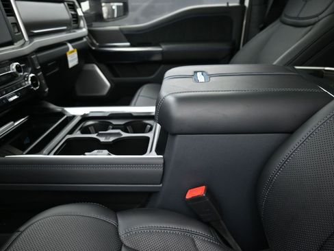 New 2025 Ford F350 Platinum image 21