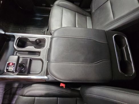Used 2023 GMC Sierra 1500 SLT AWD/4WD image 23