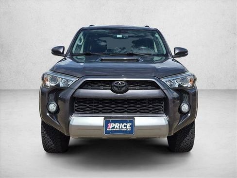 Used 2018 Toyota 4Runner TRD Off-Road Premium AWD/4WD image 2