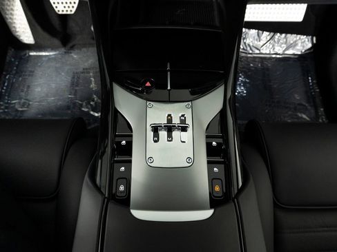 Used 2025 Ferrari Purosangue AWD/4WD image 21
