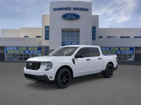 New 2025 Ford Maverick XLT w/ XLT Luxury Package AWD/4WD image 1