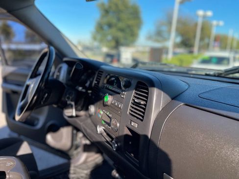 Used 2007 Chevrolet Silverado 2500 LT w/ 1LT Convenience Package image 36