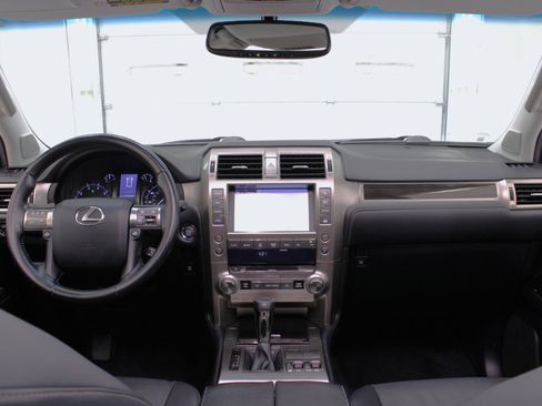Used 2014 Lexus GX 460 image 53