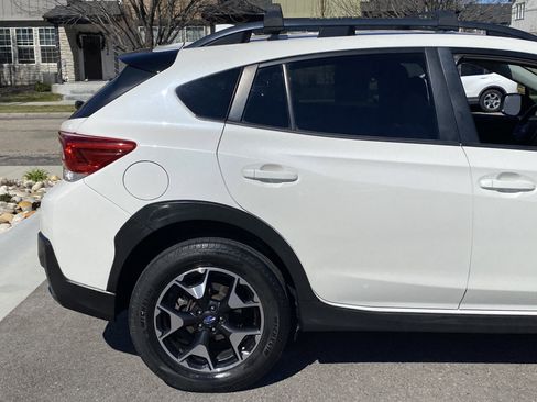 Used 2019 Subaru Crosstrek 2.0i Premium image 6