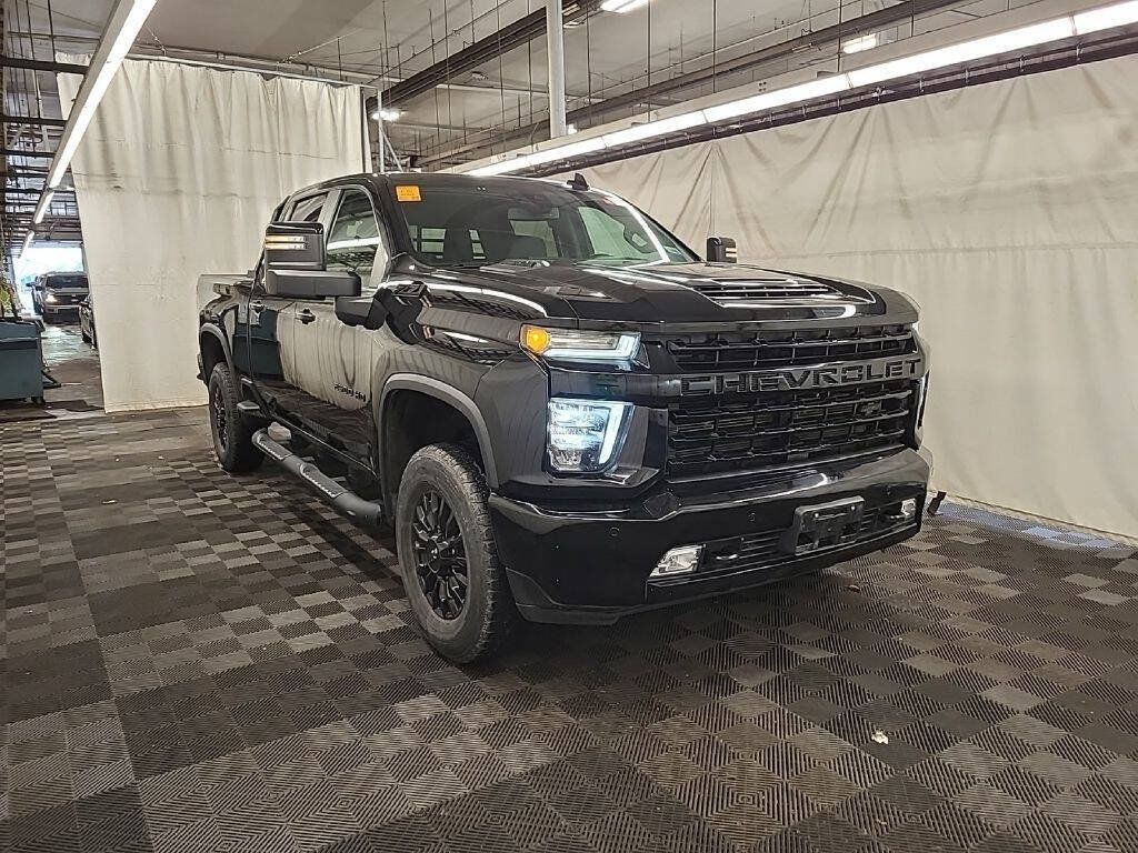 Used 2022 Chevrolet Silverado 2500 LTZ w/ LTZ Plus Package AWD/4WD image 4