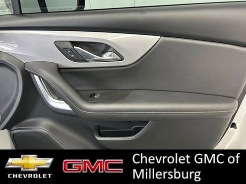 Used 2022 Chevrolet Blazer LT AWD/4WD image 27