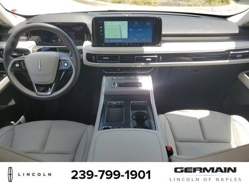 New 2026 Lincoln Aviator 2WD image 17