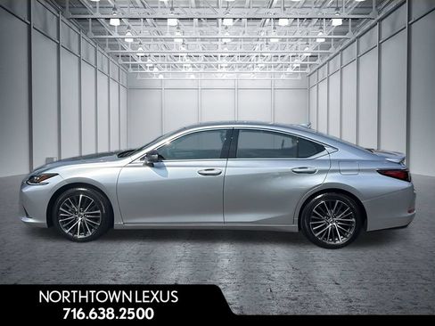 Used 2023 Lexus ES 350 w/ Premium Package FWD image 3