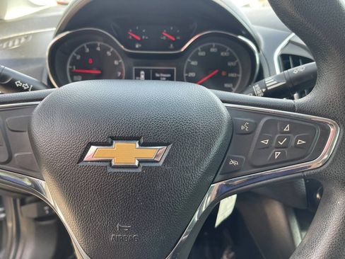 Used 2019 Chevrolet Cruze LT w/ LT Fleet Convenience Package image 28