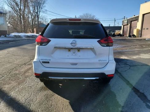 Used 2017 Nissan Rogue SV AWD/4WD image 6