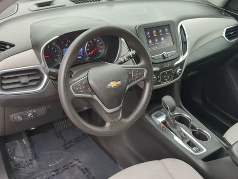 Used 2022 Chevrolet Equinox LT image 10