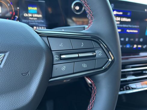 New 2026 Chevrolet Traverse RS image 25