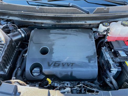 Used 2023 Chevrolet Traverse Premier w/ Redline Edition image 33