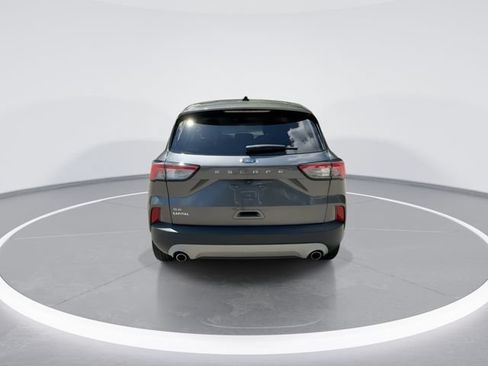Used 2021 Ford Escape SE w/ Convenience Package FWD image 7