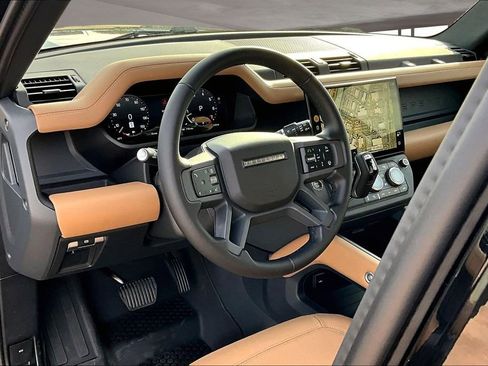 New 2026 Land Rover Defender 110 X-Dynamic SE image 6