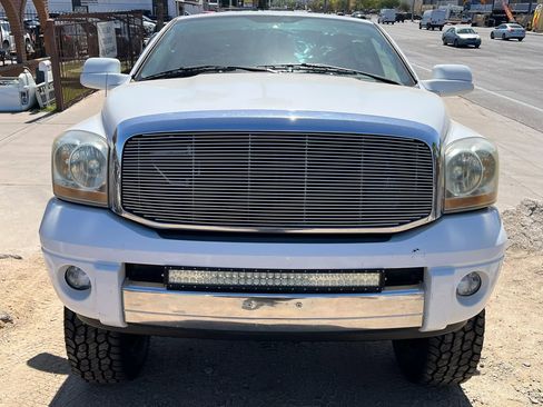 Used 2006 Dodge Ram 2500 Truck Laramie AWD/4WD image 4