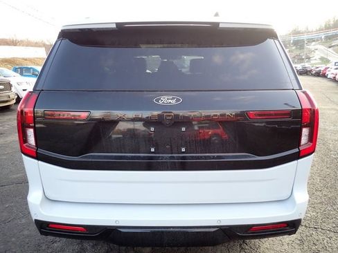 Used 2025 Ford Expedition Tremor image 7