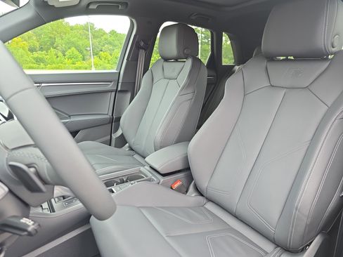 New 2025 Audi Q3 2.0T Premium image 15