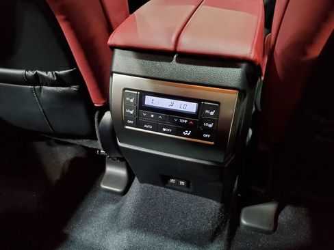 Used 2023 Lexus GX 460 Premium w/ Premium Plus Package AWD/4WD image 22