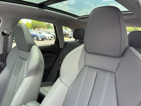 Certified 2025 Audi Q5 Premium Plus w/ Premium Plus AWD/4WD image 12