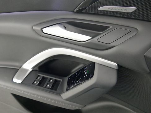 New 2025 Audi Q5 Premium Plus image 11