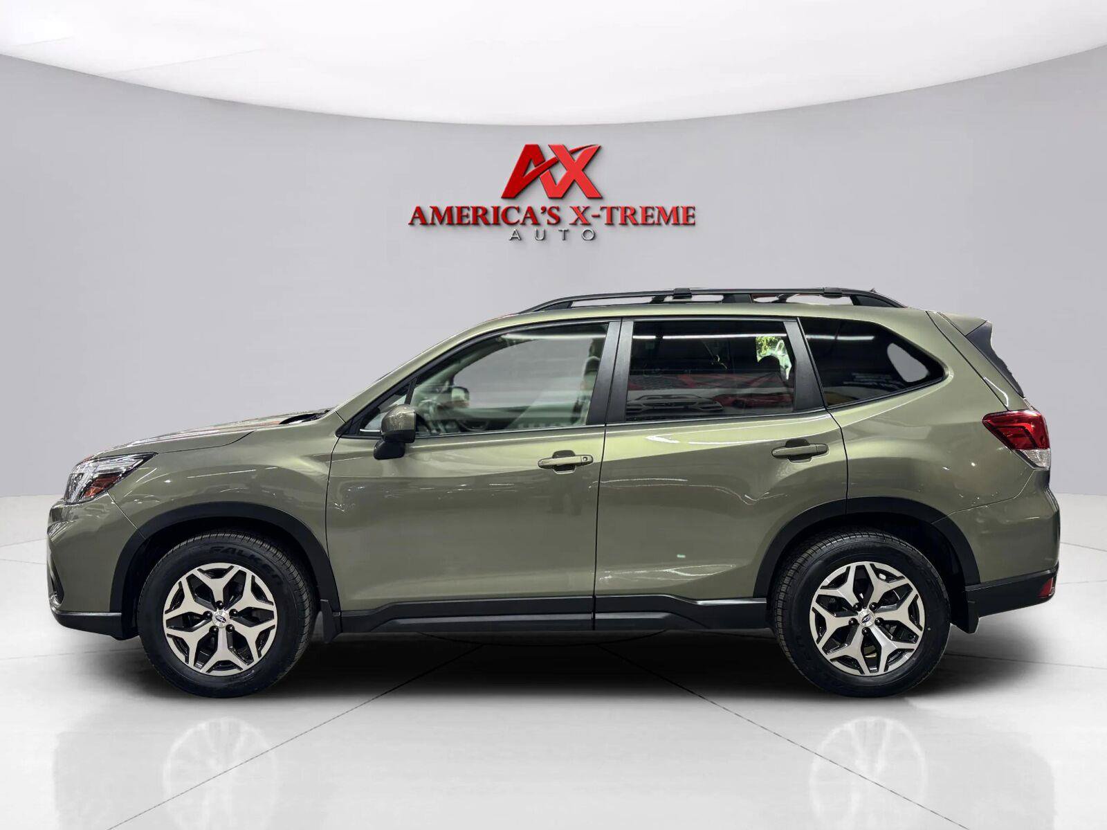 Used 2021 Subaru Forester Premium w/ Popular Package #1 AWD/4WD image 2