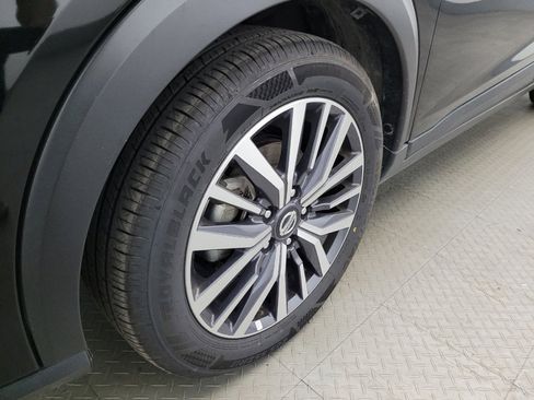 Used 2021 Nissan Kicks SV FWD image 31