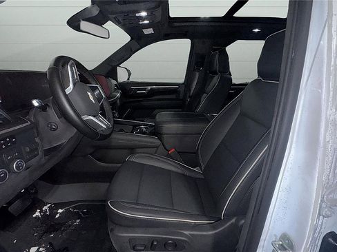 New 2025 Chevrolet Tahoe Premier AWD/4WD image 10