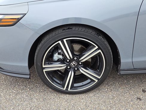 Certified 2023 Honda Accord Sport image 9