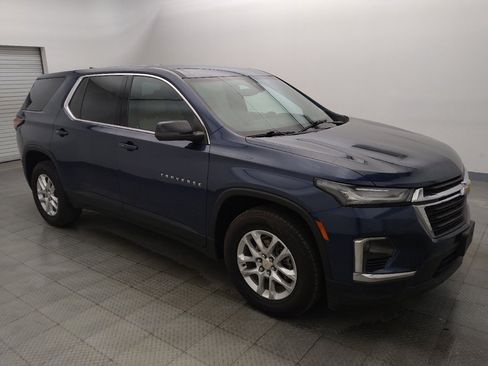 Used 2022 Chevrolet Traverse LS FWD image 11