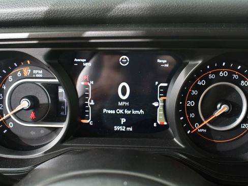Used 2024 Jeep Gladiator Sport AWD/4WD image 24