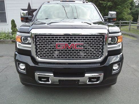 Used 2017 GMC Sierra 3500 Denali AWD/4WD image 3