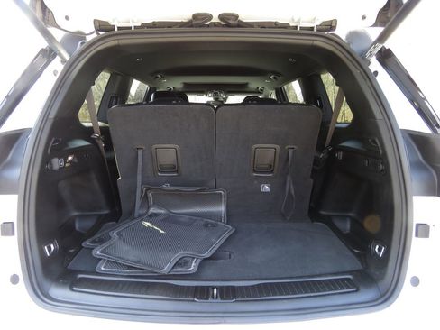 Used 2023 Jeep Grand Cherokee L Laredo image 18