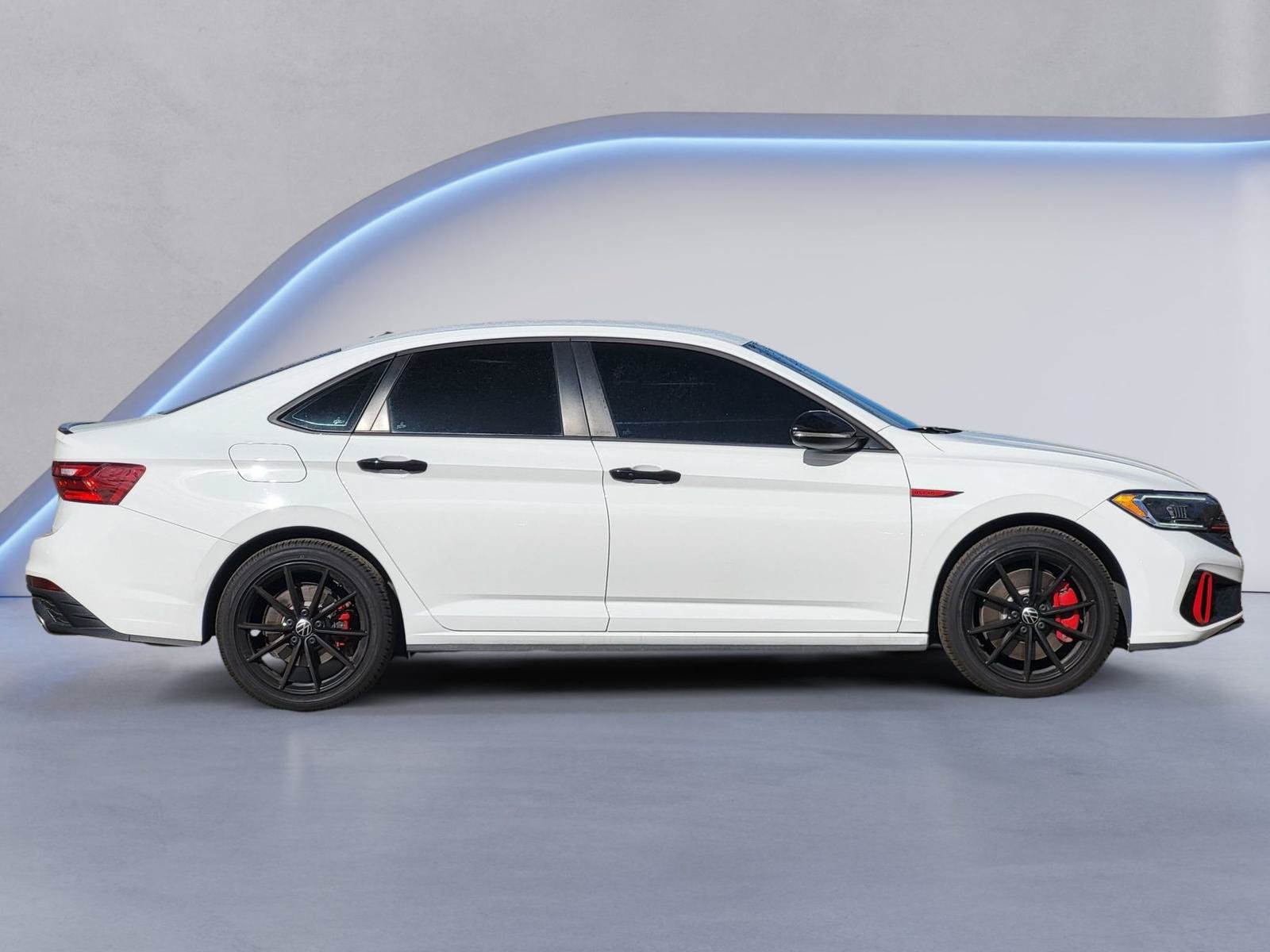 Used 2024 Volkswagen Jetta GLI 40th Anniversary Edition FWD image 4