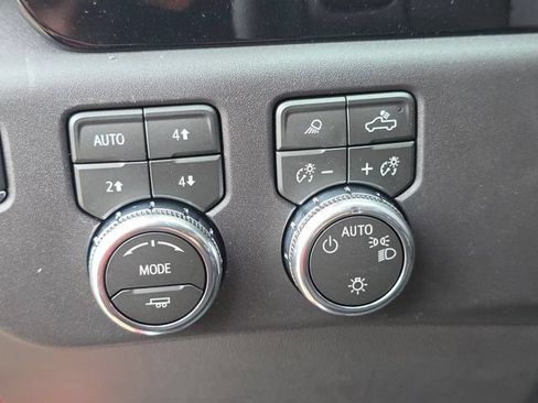 New 2026 GMC Sierra 1500 SLE AWD/4WD image 28