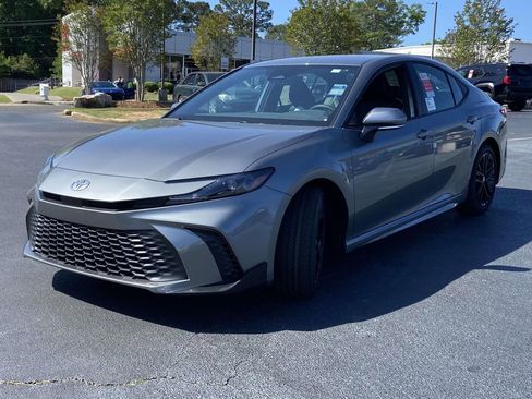 New 2026 Toyota Camry SE w/ Convenience Package FWD image 6