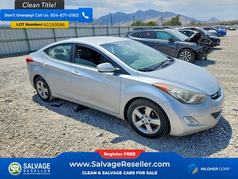 Used 2013 Hyundai Elantra GLS w/ Preferred Pkg FWD image 5