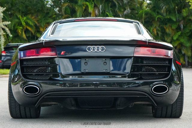 Used 2011 Audi R8 V10 AWD/4WD image 7