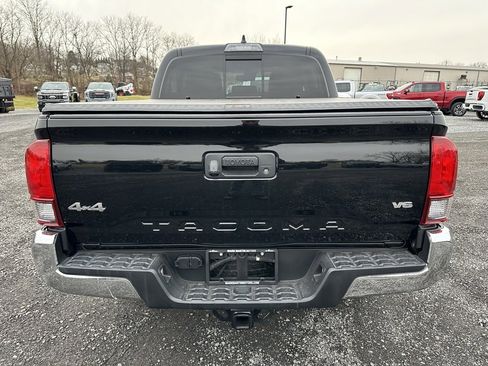 Used 2021 Toyota Tacoma SR5 image 9