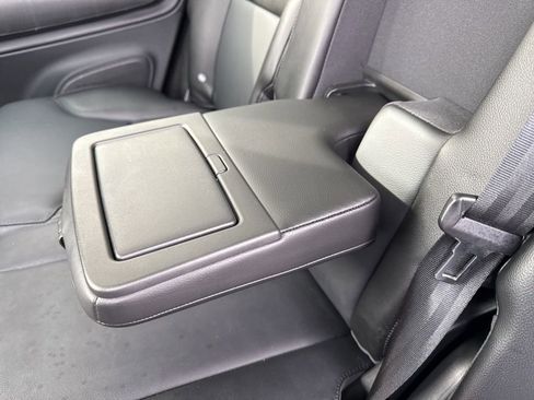 Used 2022 Volvo XC90 T5 Momentum image 16