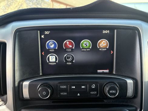 Used 2015 GMC Sierra 2500 SLE w/ SLE Preferred Package image 4