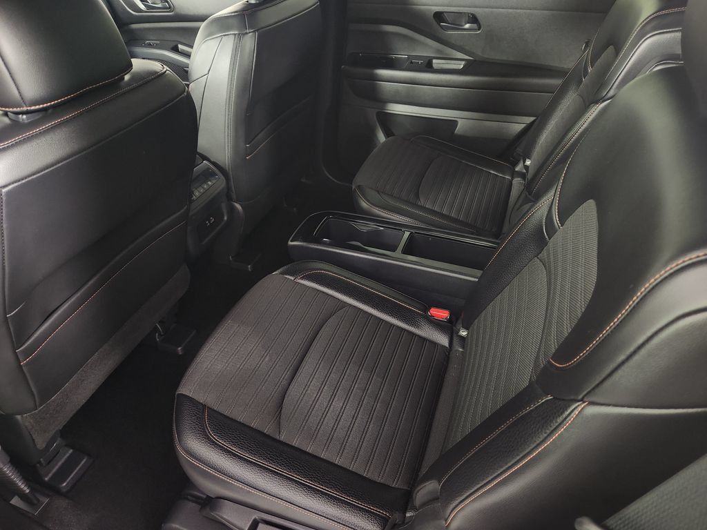 Used 2024 Nissan Pathfinder Rock Creek AWD/4WD image 16