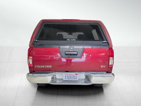 Used 2015 Nissan Frontier SV image 6