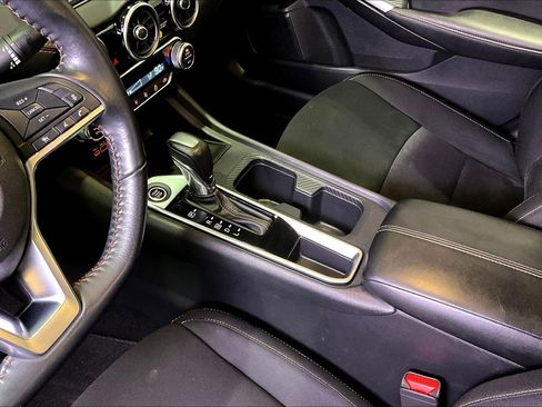 Used 2023 Nissan Sentra SR w/ Electronics Package image 18