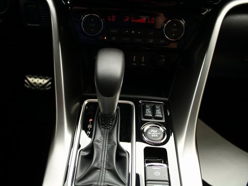 New 2025 Mitsubishi Eclipse Cross SEL image 21