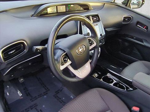 Used 2017 Toyota Prius Prime Plus image 10