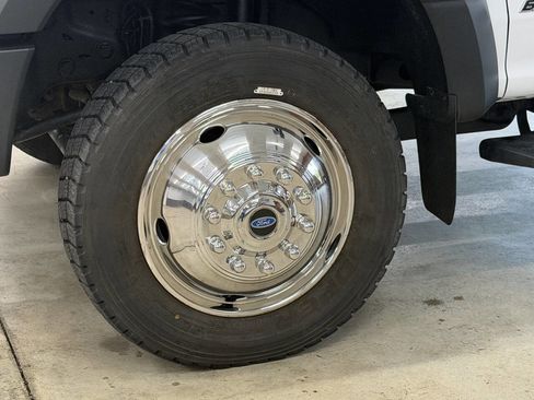 Used 2021 Ford F550 4x4 Regular Cab Super Duty image 17