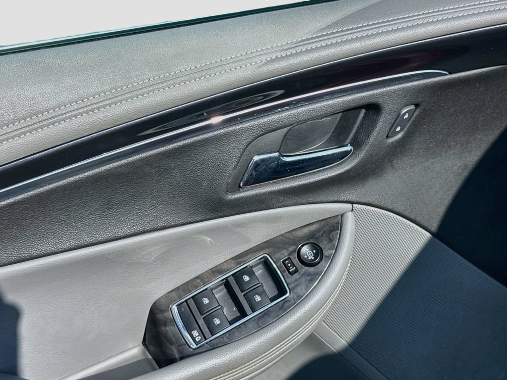 Used 2014 Chevrolet Impala LT w/ Convenience Package FWD image 19