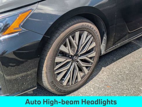 Used 2024 Nissan Altima 2.5 SV FWD image 6