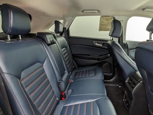 Certified 2022 Ford Edge SEL w/ Sport Appearance Package AWD/4WD image 36